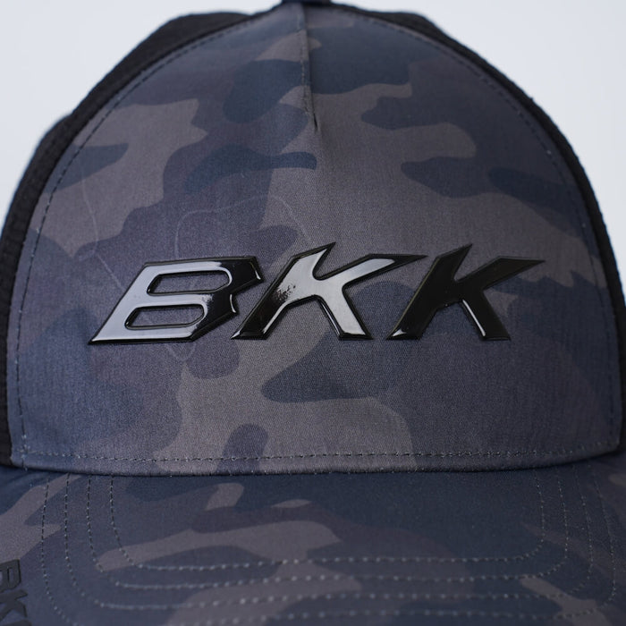 BKK Legacy Performance Cap in Schwarz – Base‑Cap mit gebogenem Schild und sechseckigem Tarpon‑Schuppen‑Logo