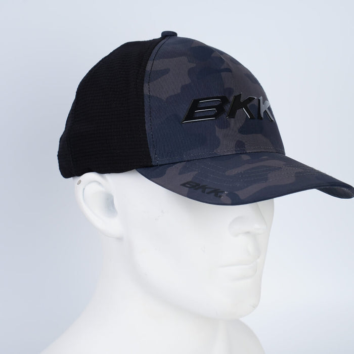 BKK Legacy Performance Cap in Schwarz – Base‑Cap mit gebogenem Schild und sechseckigem Tarpon‑Schuppen‑Logo